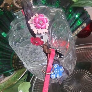 Hand Crafted Floral Genuine Leather Key Chain Purse Charm NEW